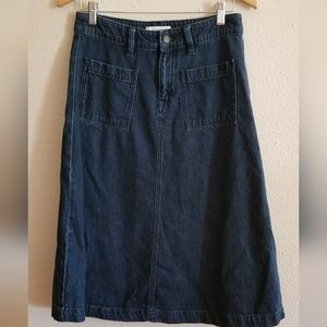 Liz Claiborne a-line dark denim skirt size 4